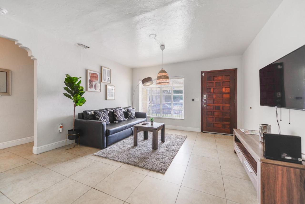 Villa Amazing 3Br House 5 Minutes From Marlins Park Miami Exterior foto