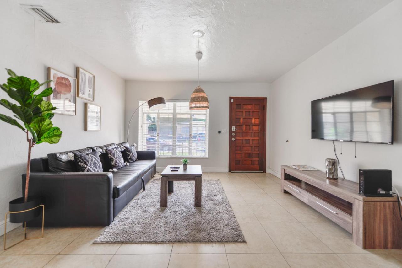 Villa Amazing 3Br House 5 Minutes From Marlins Park Miami Exterior foto
